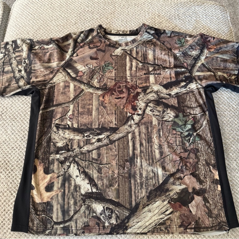 Men’s mossy oak short sleeve shirt